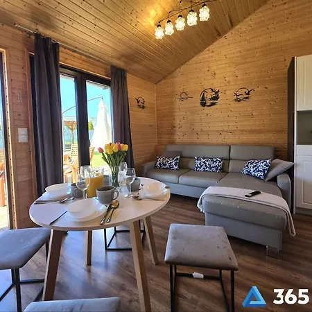 365pam - Azyl Holiday home *
