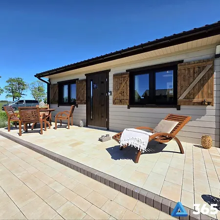 365pam - Azyl Holiday home *